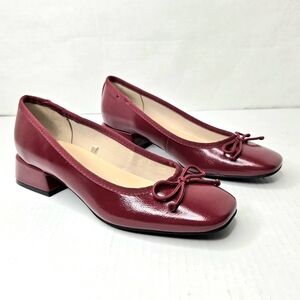 Unisa Leather Flats. Dark Red, 6M